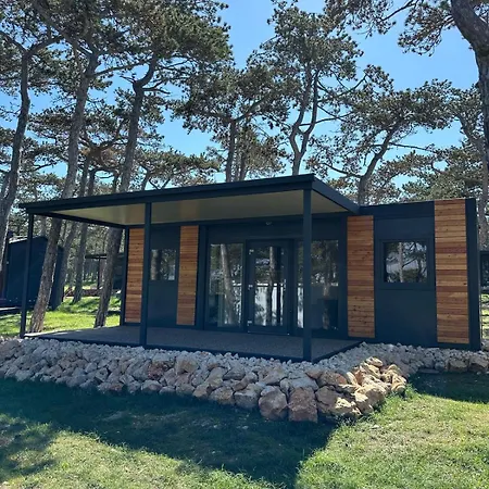 Prázdninový areál Hill Mobile Ražanac